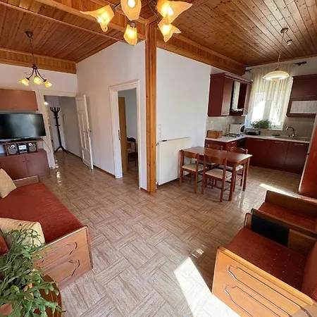 Apartment καπνομάγαζο λαδιά