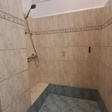 Apartament καπνομάγαζο λαδιά *